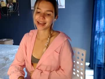 Molly_Bell Chaturbate stream image from February 02, 2025