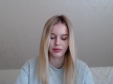 Lilimeoww Chaturbate stream image from February 02, 2025