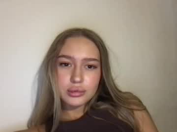 Alpinecharm Chaturbate stream image from February 02, 2025