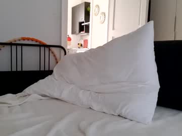 Apollobest77 Chaturbate stream image from February 02, 2025