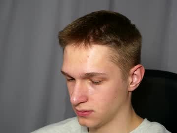 Dustyn_Fox Chaturbate stream image from February 02, 2025