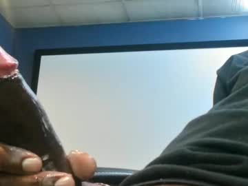 Longblack37 Chaturbate stream image from February 02, 2025