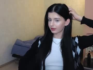 Girl_Mira18 Chaturbate stream image from February 02, 2025