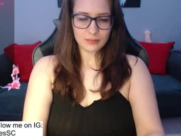Laraholmes Chaturbate stream image from February 02, 2025