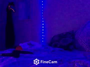 Slippery911 Chaturbate stream image from February 02, 2025