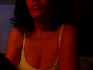 Addicted2uts Chaturbate stream image from February 02, 2025