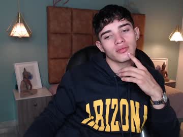 Alejootwink_ Chaturbate stream image from February 02, 2025
