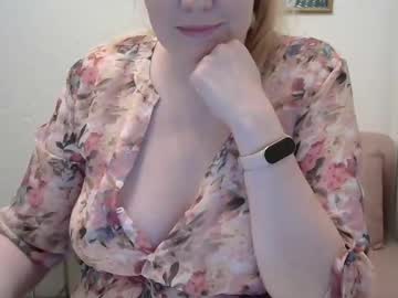 Golden_Eva_ Chaturbate stream image from February 02, 2025