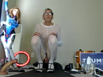 Adamseve777 Chaturbate stream image from February 02, 2025