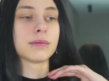 Beatrixhanney Chaturbate stream image from February 02, 2025