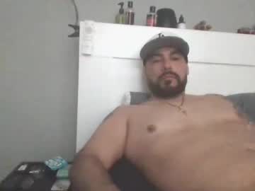 Talllatino310 Chaturbate stream image from February 02, 2025