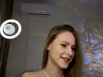 Emi_Me Chaturbate stream image from February 02, 2025