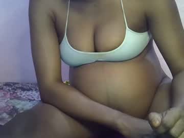 Prettyebonyprego Chaturbate stream image from February 02, 2025