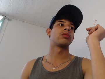Jeampier_Sexy Chaturbate stream image from February 02, 2025