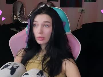 Mella_Freya Chaturbate stream image from February 02, 2025