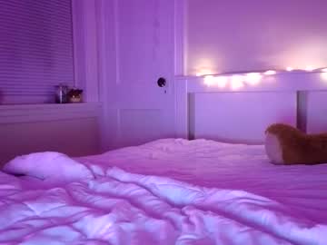 Emilyy_Miller Chaturbate stream image from February 02, 2025