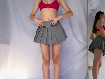 Heyyy_Girl Chaturbate stream image from February 02, 2025