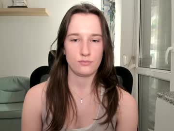 Oliviaaa2003 Chaturbate stream image from February 02, 2025