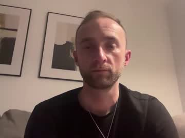 Peterbigcum37 Chaturbate stream image from February 02, 2025