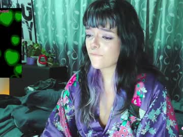 Naughty_Em_17 Chaturbate stream image from February 03, 2025