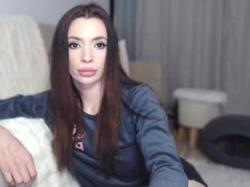 Rileyyxx Chaturbate stream image from February 03, 2025
