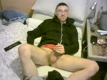 Romson998181 Chaturbate stream image from February 03, 2025
