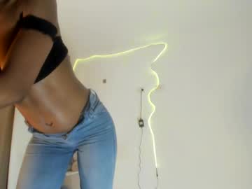 Enyelsalas2 Chaturbate stream image from February 03, 2025
