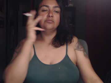 Nina_Moonbeam Chaturbate stream image from February 03, 2025