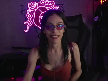Altsofie Chaturbate stream image from February 03, 2025