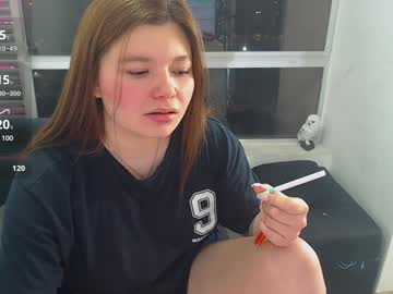 Olivia_Martine Chaturbate stream image from February 03, 2025