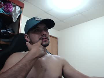 Yacklol Chaturbate stream image from February 03, 2025