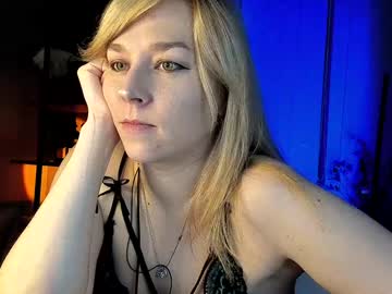 5_In_One Chaturbate stream image from February 03, 2025