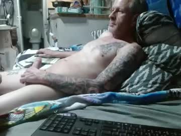 Theoneyouwant2fuck Chaturbate stream image from February 03, 2025