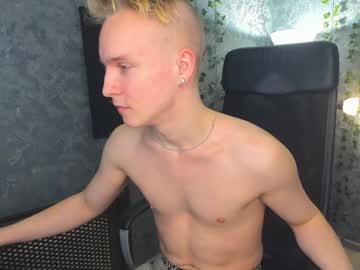 Alex__Sweet Chaturbate stream image from February 03, 2025