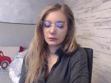 Juicy_Olivia Chaturbate stream image from February 03, 2025