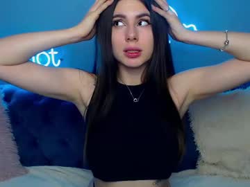 Viollinalv Chaturbate stream image from February 03, 2025
