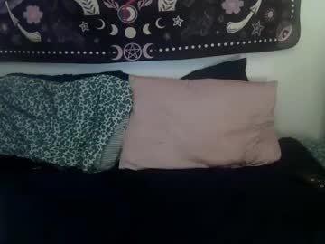 Zeldasroom Chaturbate stream image from February 03, 2025