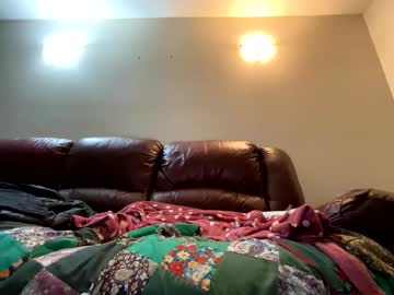 Lilmomma46 Chaturbate stream image from February 03, 2025