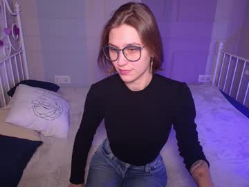 Maryymiller Chaturbate stream image from February 03, 2025