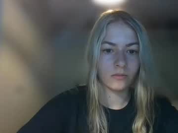 Rosie_June Chaturbate stream image from February 03, 2025