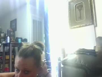 Behind4blueyes Chaturbate stream image from February 03, 2025
