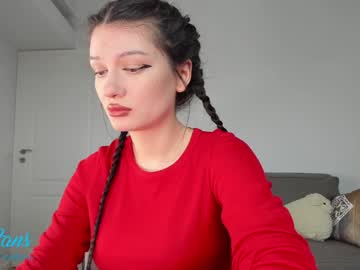 Hazellgray Chaturbate stream image from February 03, 2025