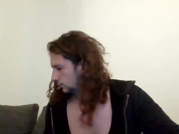 Moz87 Chaturbate stream image from February 03, 2025
