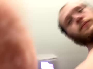 Grooms32 Chaturbate stream image from February 03, 2025