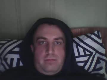 Johnoreon Chaturbate stream image from February 03, 2025