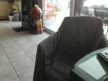 Pantyrafke Chaturbate stream image from February 03, 2025