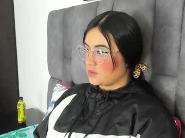 Dulce_Amg Chaturbate stream image from February 03, 2025