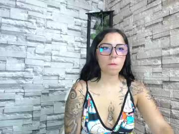 Melody_Hils Chaturbate stream image from February 03, 2025