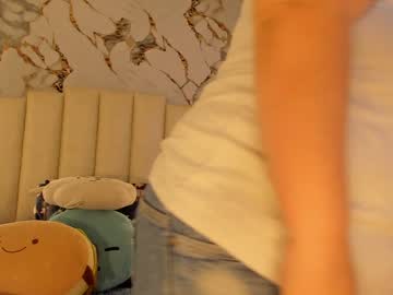 Molliebue1 Chaturbate stream image from February 03, 2025