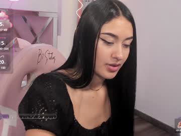 Moonshine_Tay Chaturbate stream image from February 03, 2025